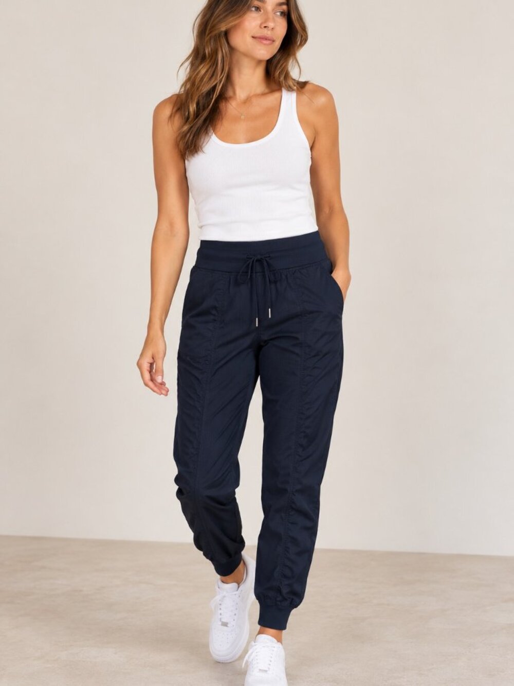 lululemon athletica navy joggers size 4